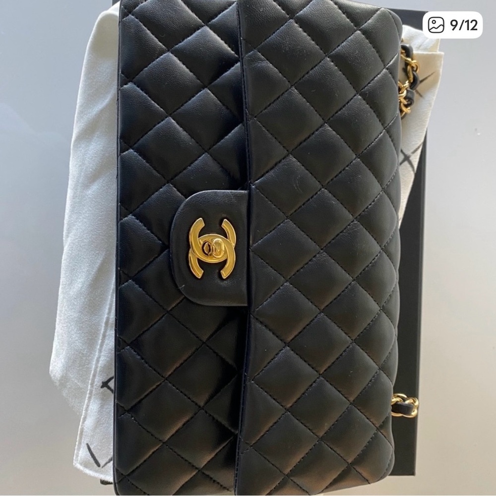 Chanel Black Medium classic flap bag - Picture 9 of 12